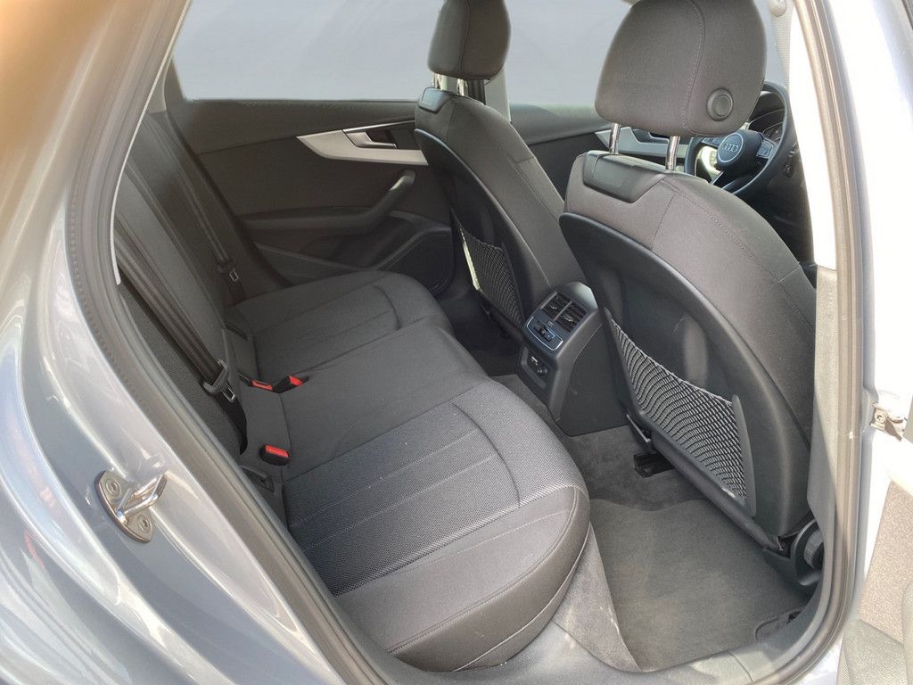 Audi A4 Avant 35 TDI S tronic advanced - Samsaru's Car Outlet