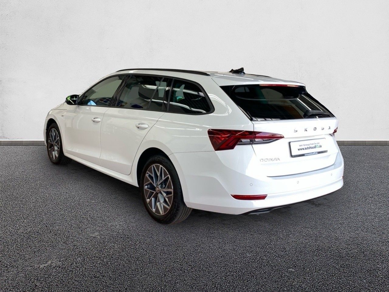 Skoda Octavia Combi Tour 2.0 TDI - Samsaru's Car Outlet