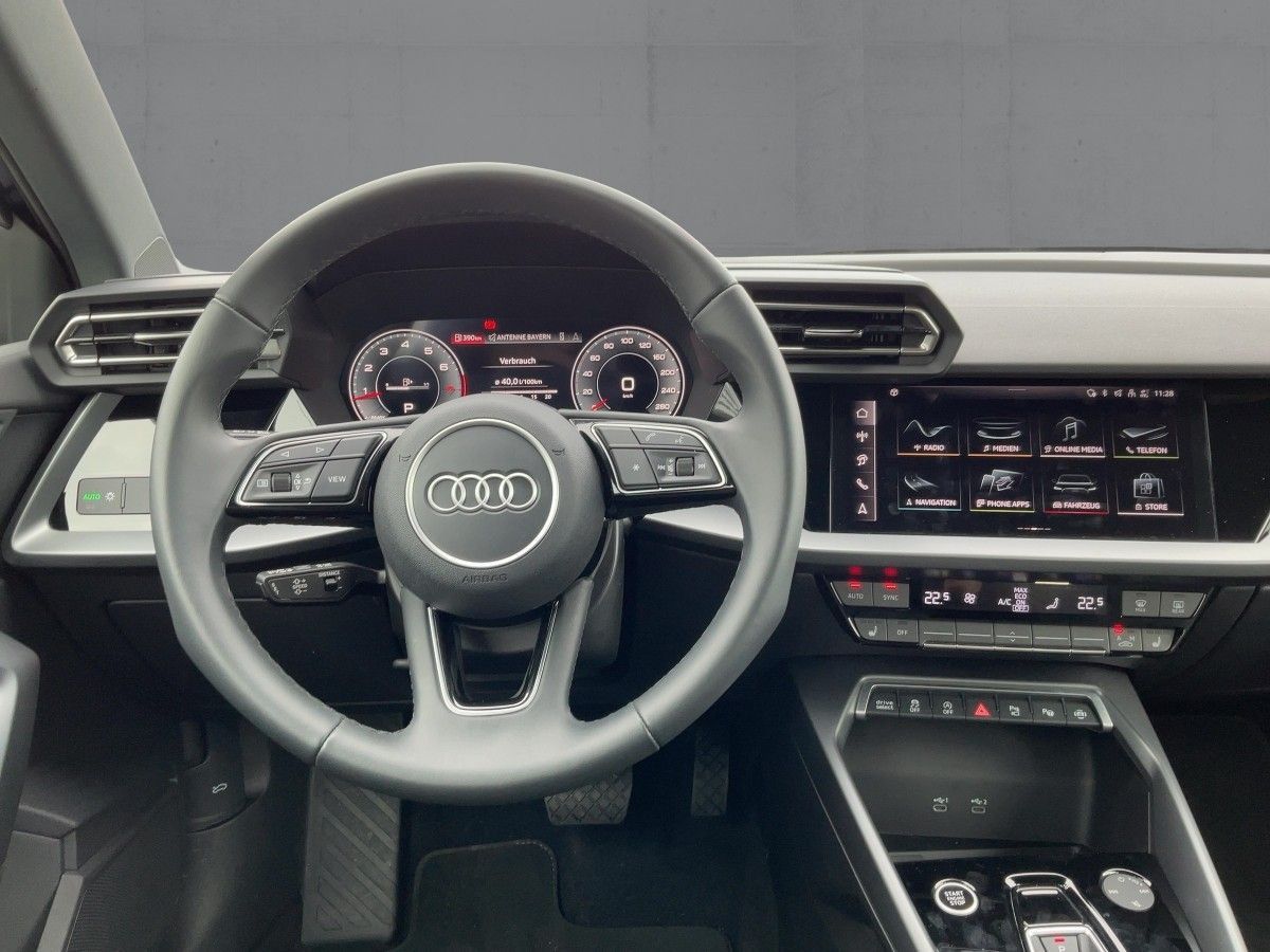 Audi A3 Sportback 35 TFSI S-TR ADVANCED - Samsaru's Car Outlet