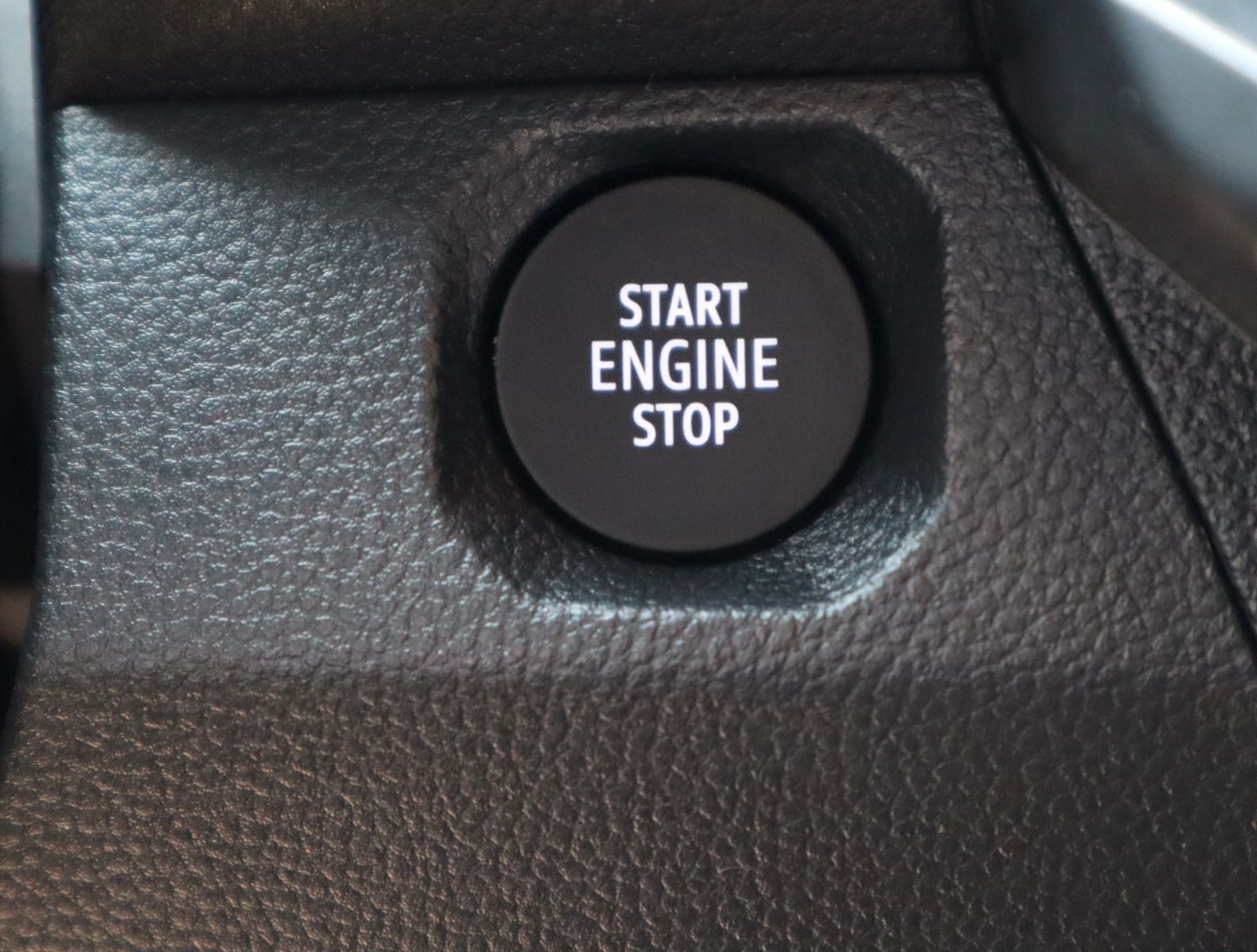 Dacia Duster III Hybrid 140 Journey - Samsaru's Car Outlet