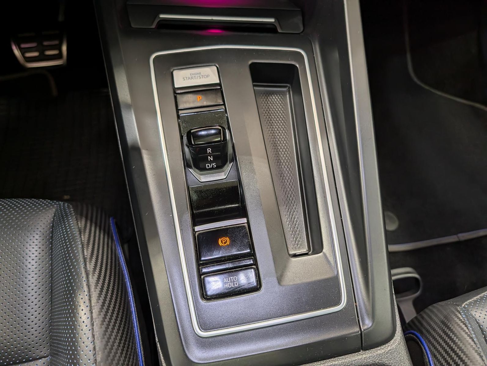 Volkswagen Golf Variant 2.0 TSI DSG R 4Motion Estriol 19Z.|