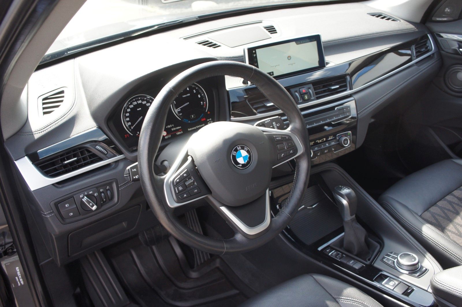 BMW X1 xDrive 25e xLine - Samsaru's Car Outlet