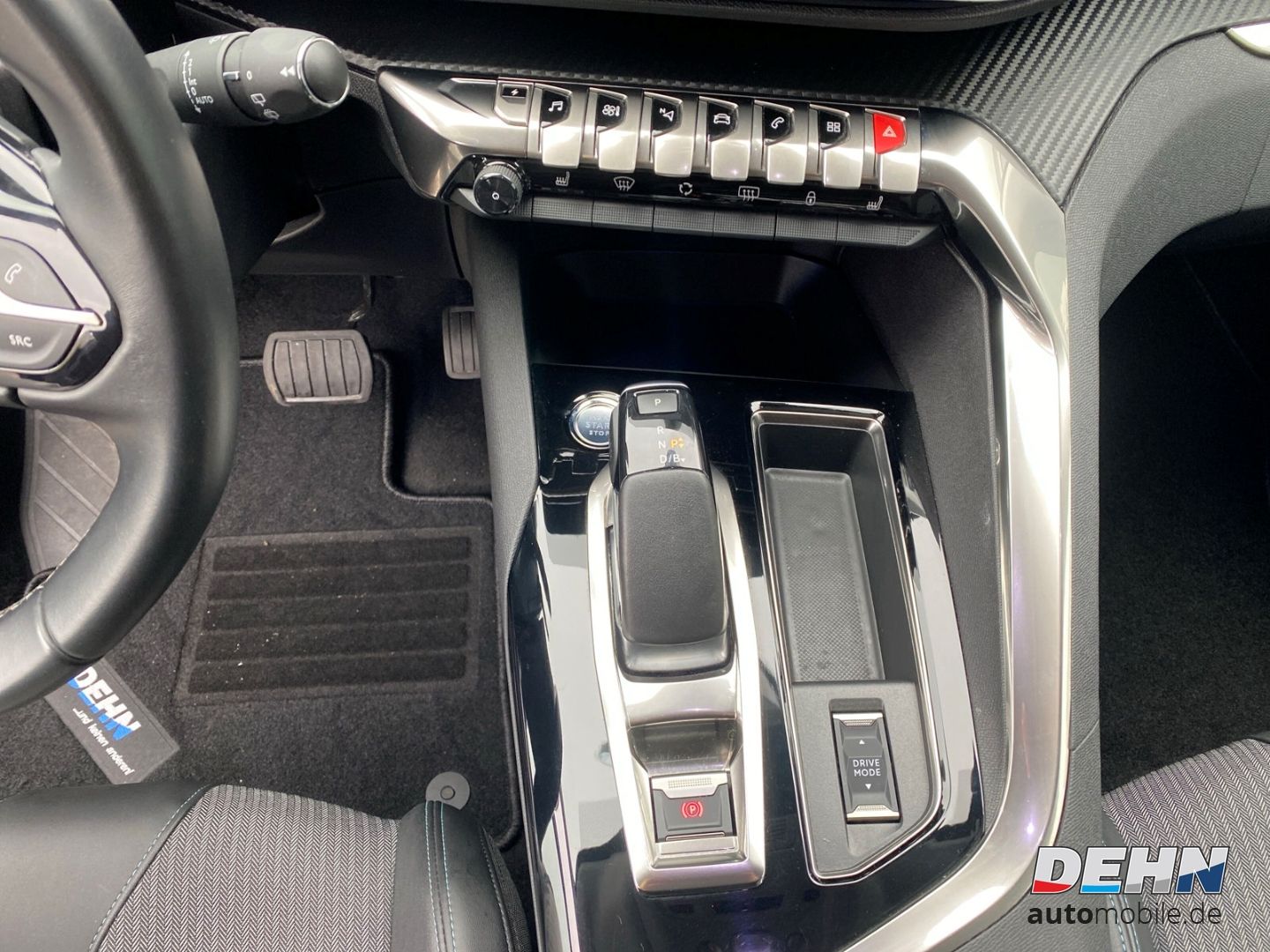 Peugeot 3008 Hybrid 225 PHEV Allure Navi SHZ Kamera PDC