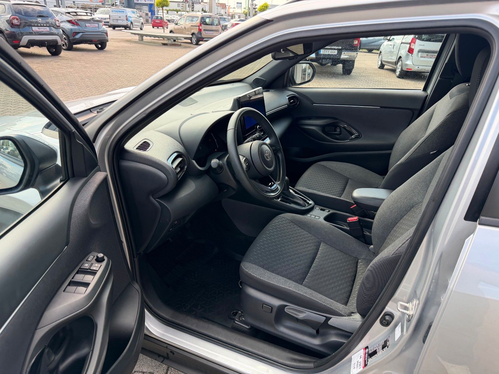 Toyota Yaris Cross 1.5l Hybrid Style*SHZ,Navi,PDC v+h*