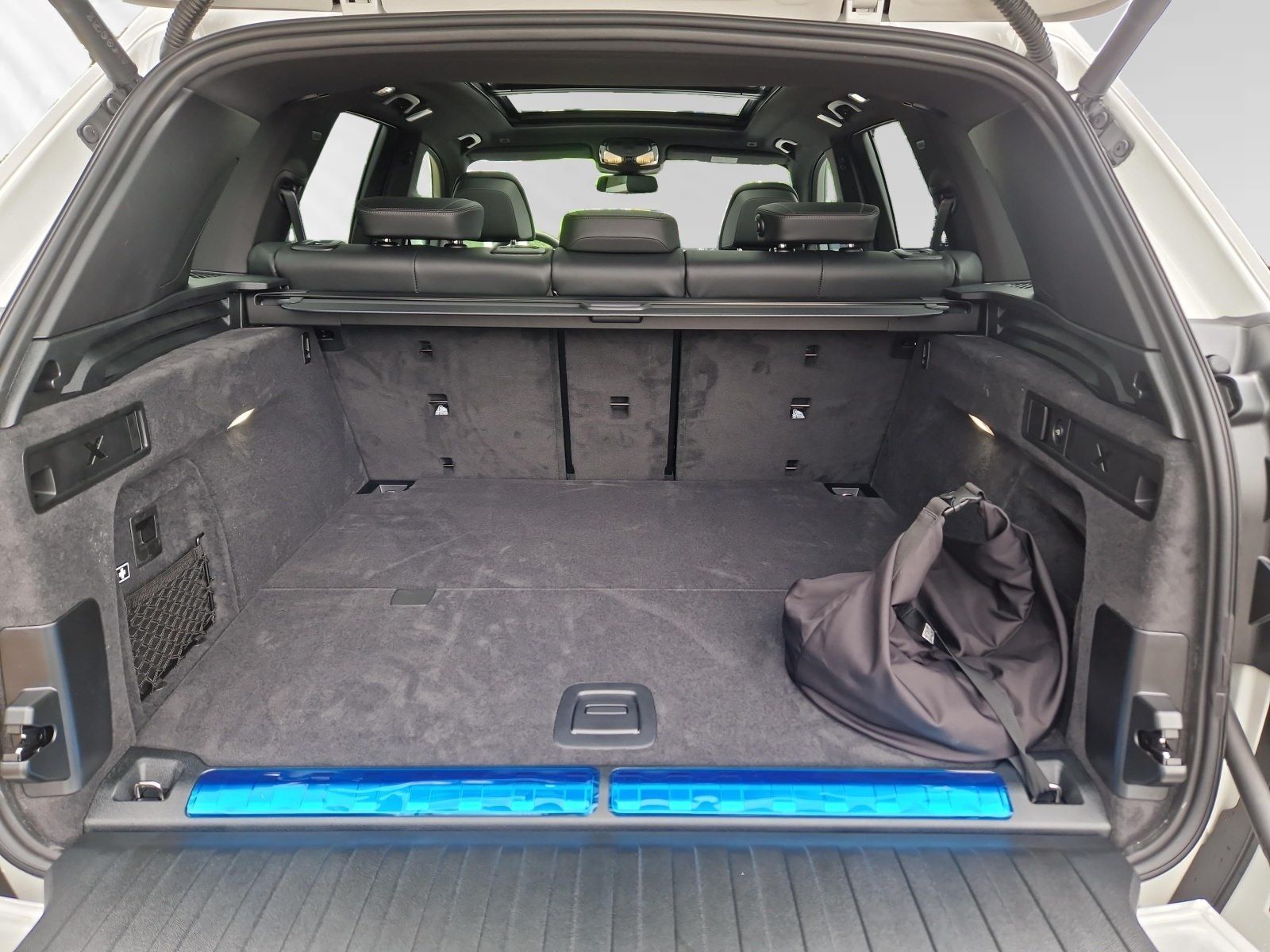 BMW X5 xDrive50e M Sport Pro|AHK|SkyLounge|H/K