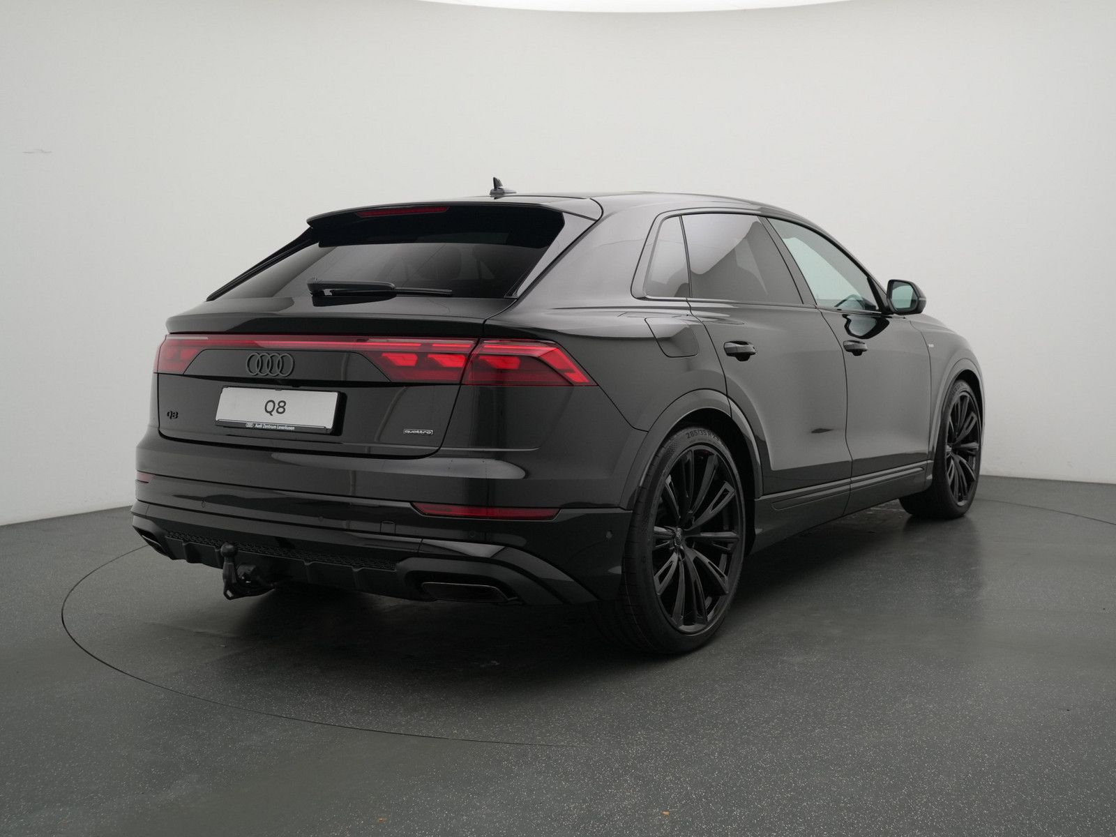 Audi Q8 S line business LASER B&O STANDHZ LEDER-RAUTE