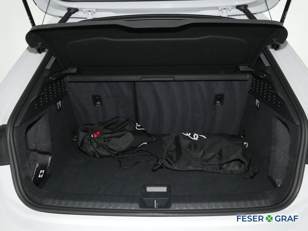 Audi A3 Sportback 40 TFSI e Advanced - Samsaru's Car Outlet
