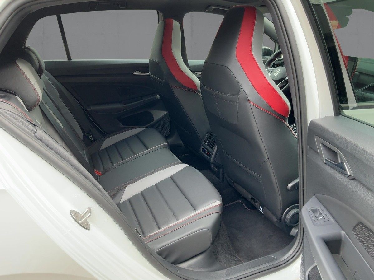 Volkswagen Golf VIII GTI Clubsport 5JG+LEDER+MATRIX+PANO+19