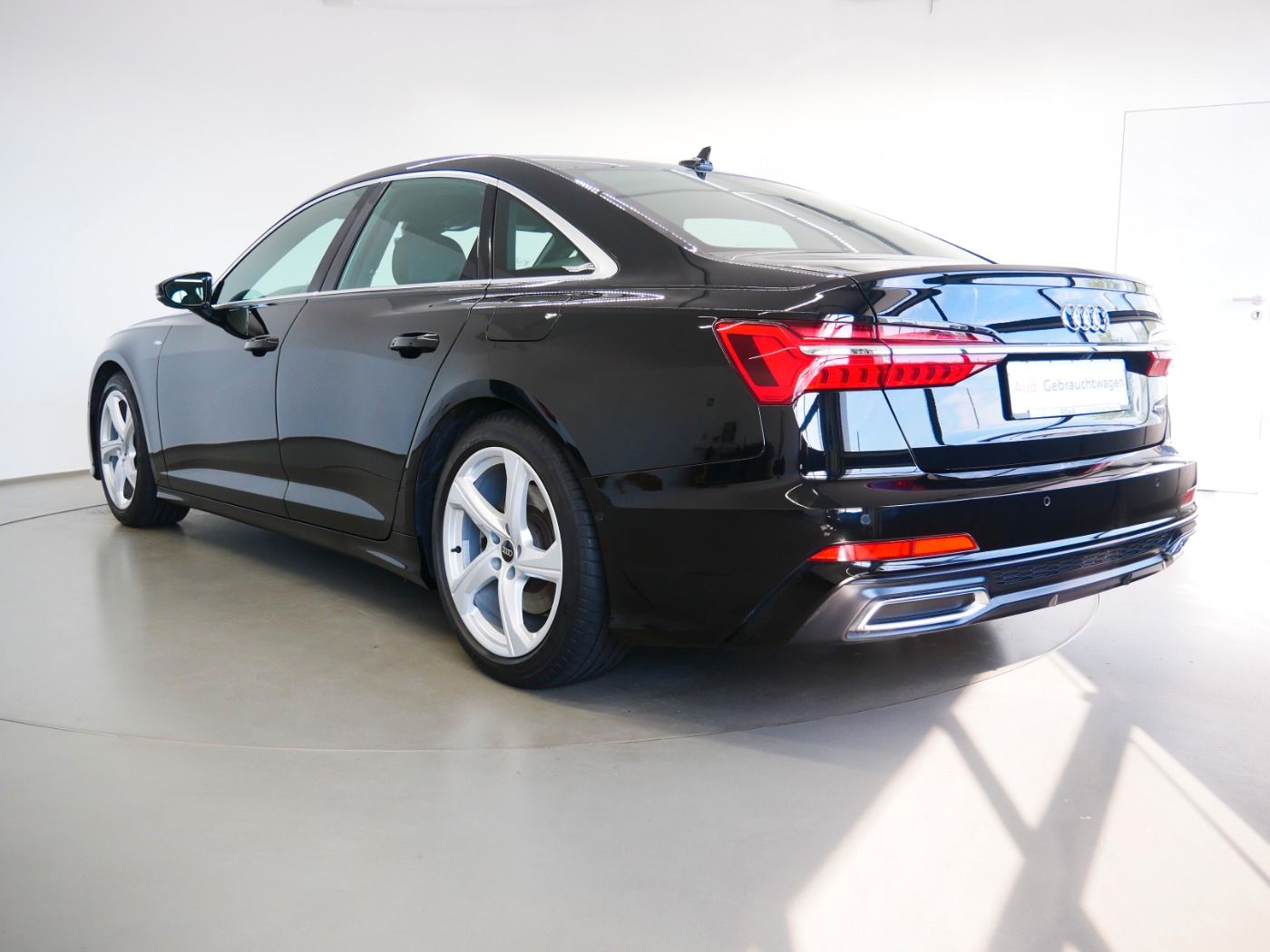 Audi A6 Limousine 50 TFSI e quattro S line - Samsaru's Car Outlet