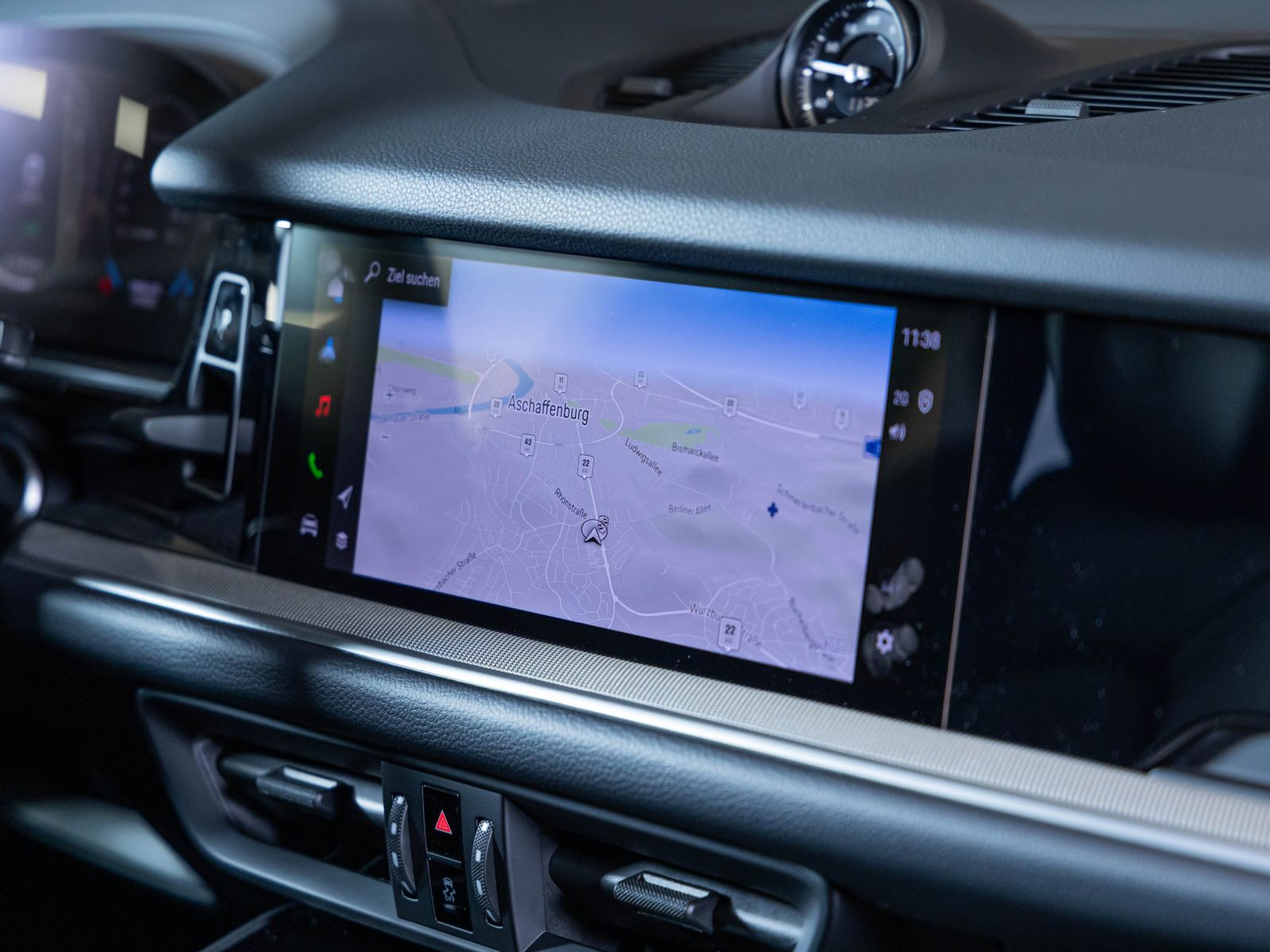 Porsche Cayenne E-Hybrid Panoramadach Luftfederung