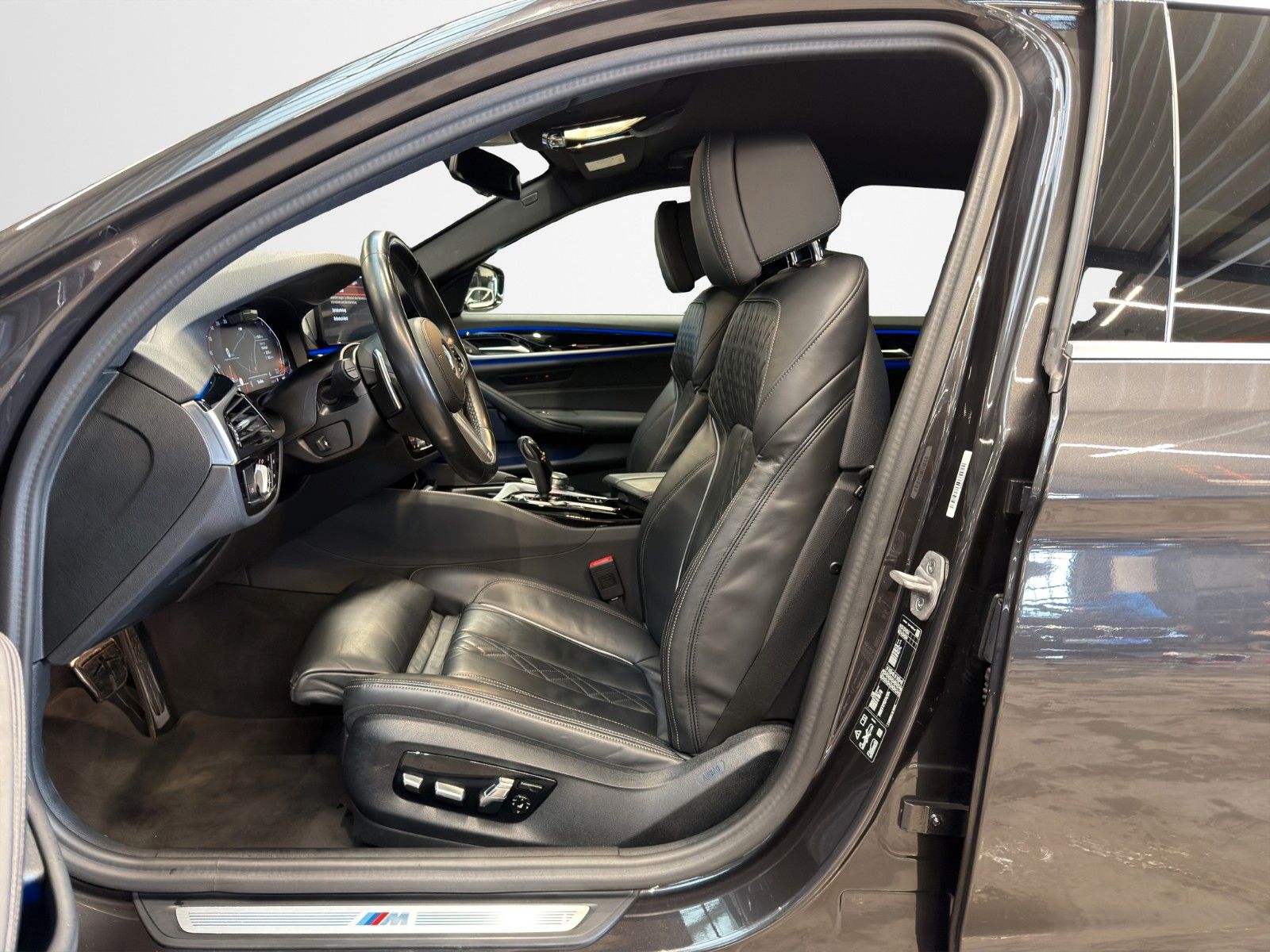 BMW 540d Touring xDrive M Sport ACC AHK SHZ 360° QI