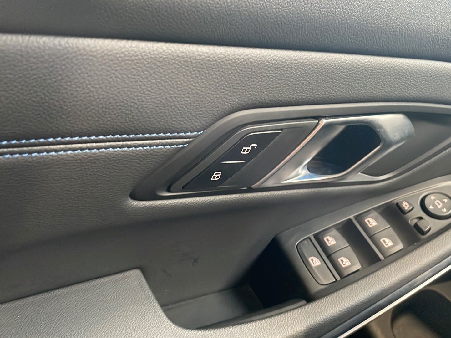 BMW 318i Touring M Sport HuD 3ZK IQ ACC KZU PANO