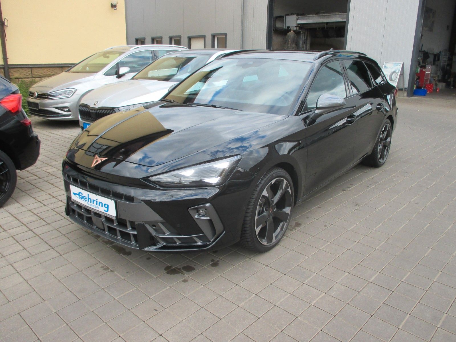 Cupra Leon 1.5 TSI DSG Sportstourer - Samsaru's Car Outlet