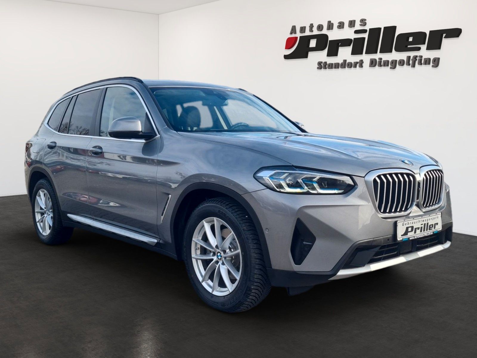 BMW X3 xDrive 20d Laser - Samsaru's Car Outlet