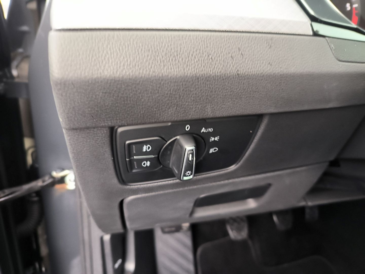 Volkswagen Passat Variant Business 2.0 TDI - Samsaru's Car Outlet