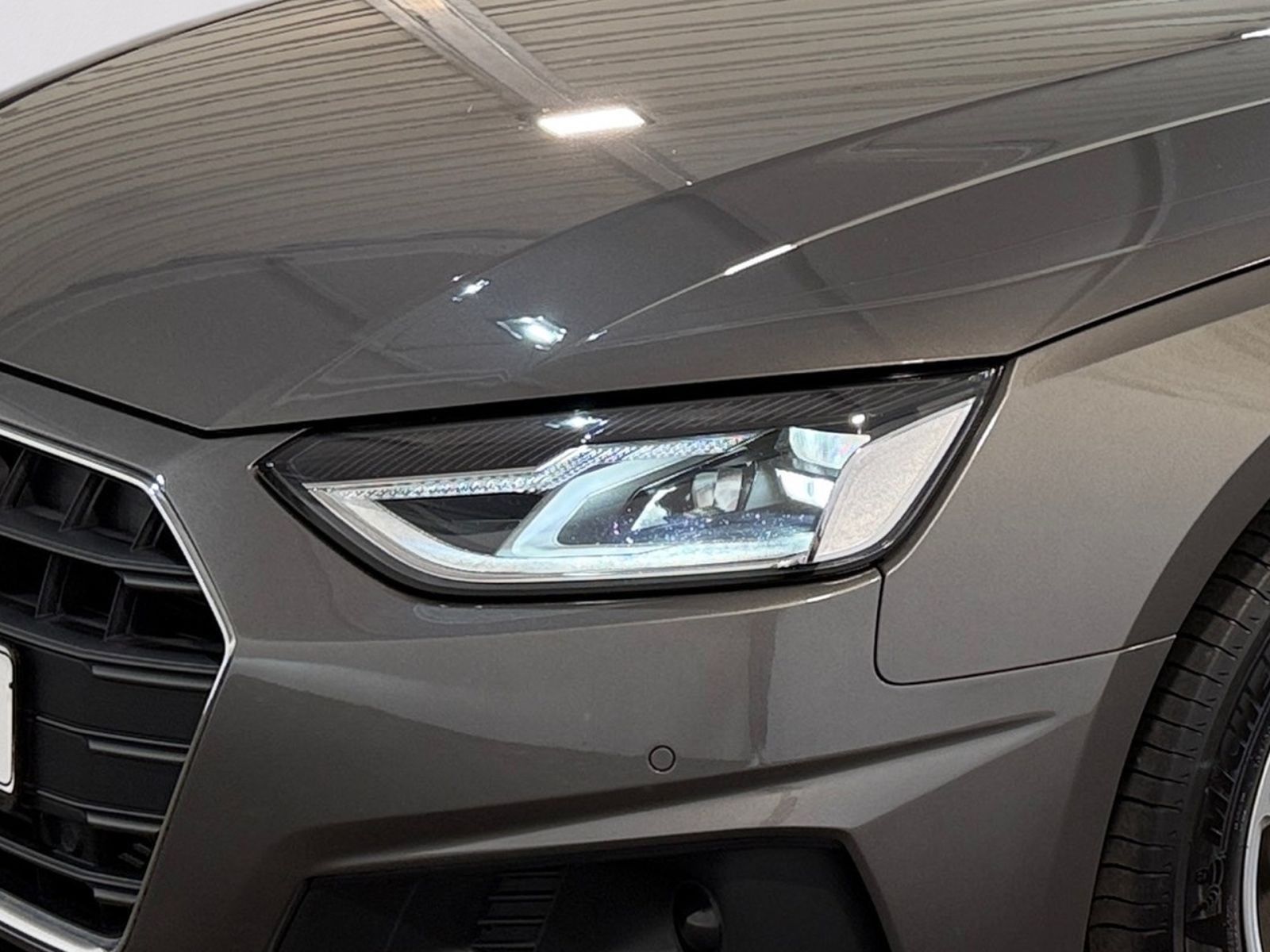 Audi A4 Avant 35 TFSI S TRONIC - Samsaru's Car Outlet