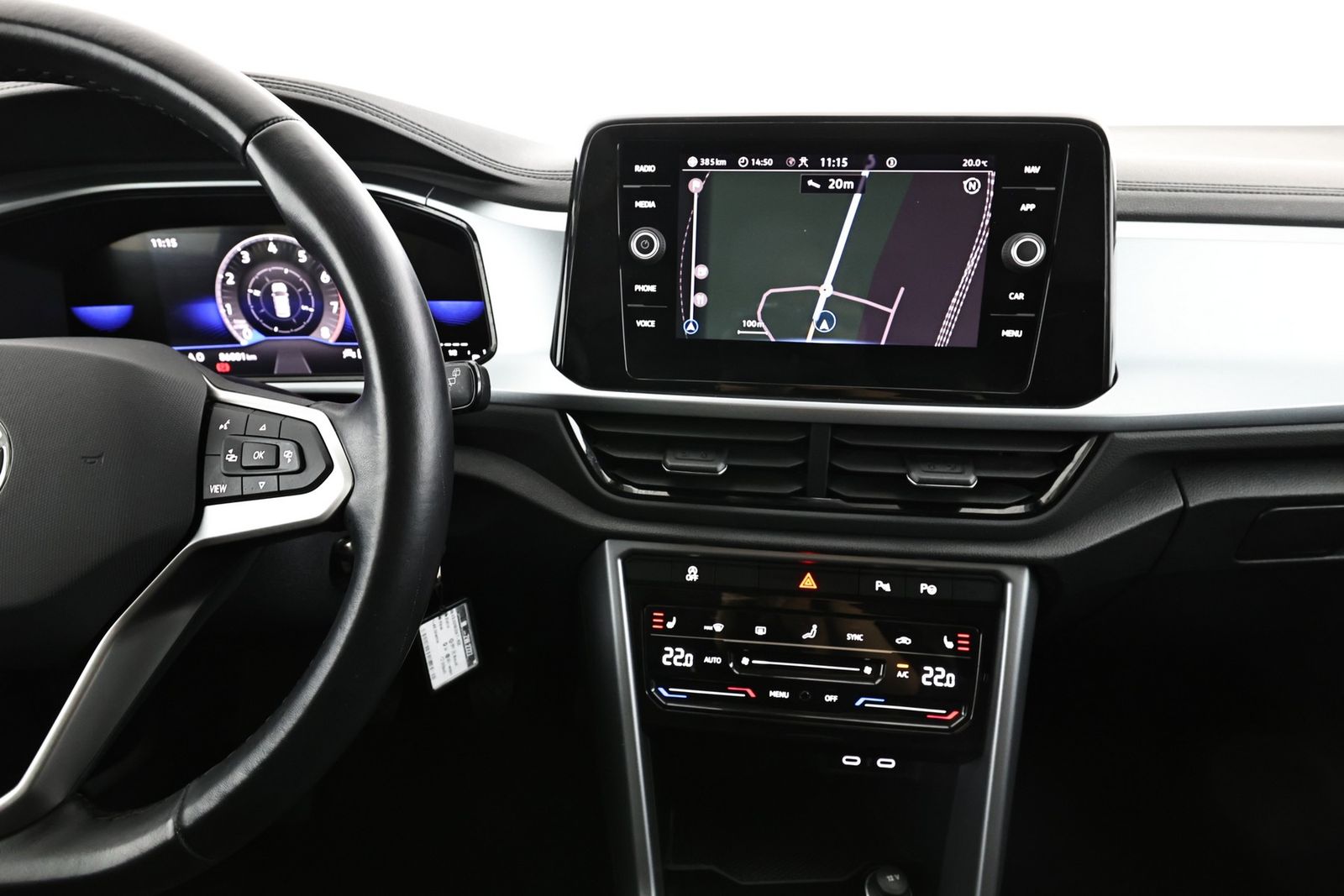 Volkswagen T-Roc 1.0 TSI Life - Samsaru's Car Outlet