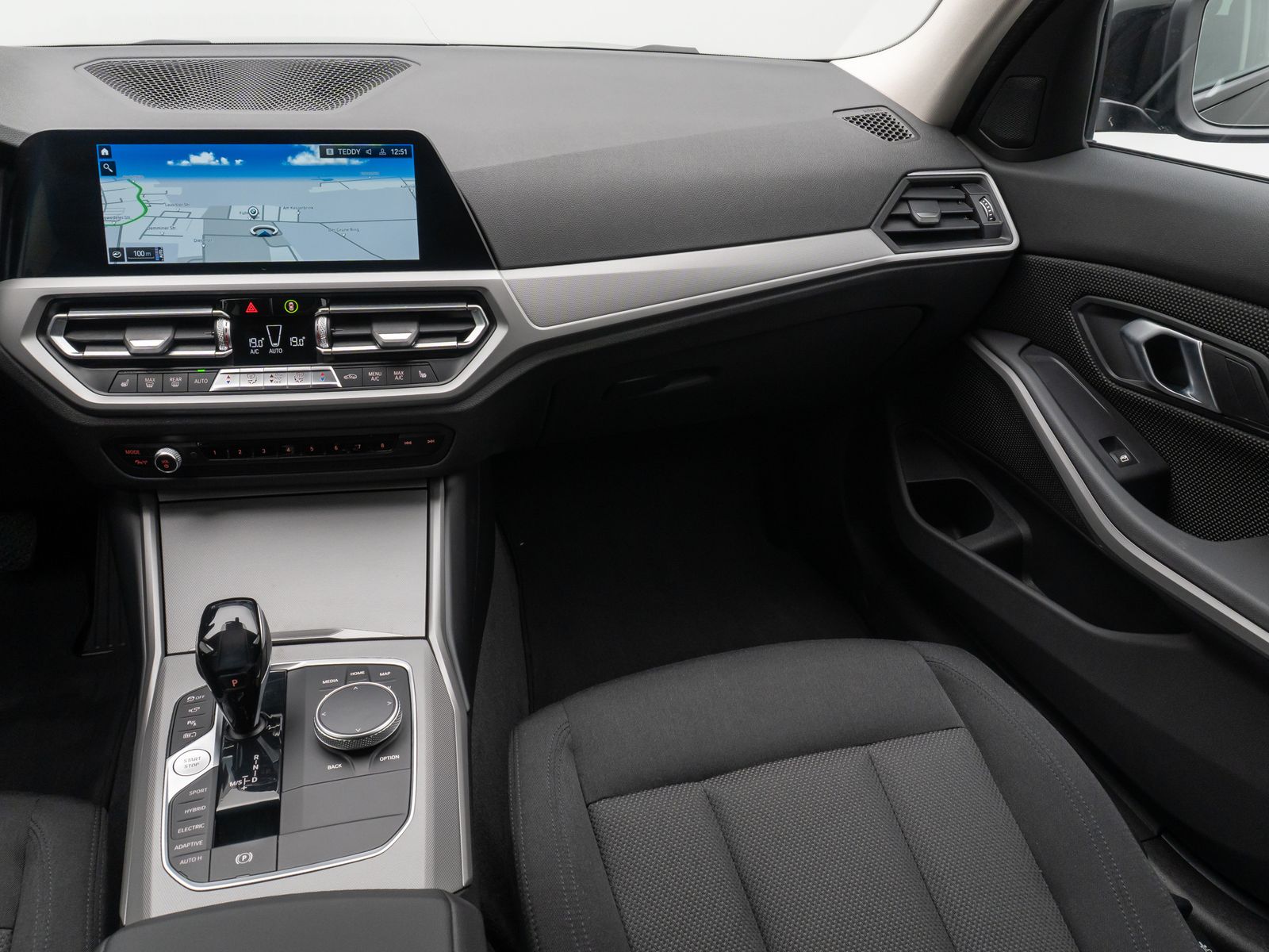 BMW 330e xD - Samsaru's Car Outlet