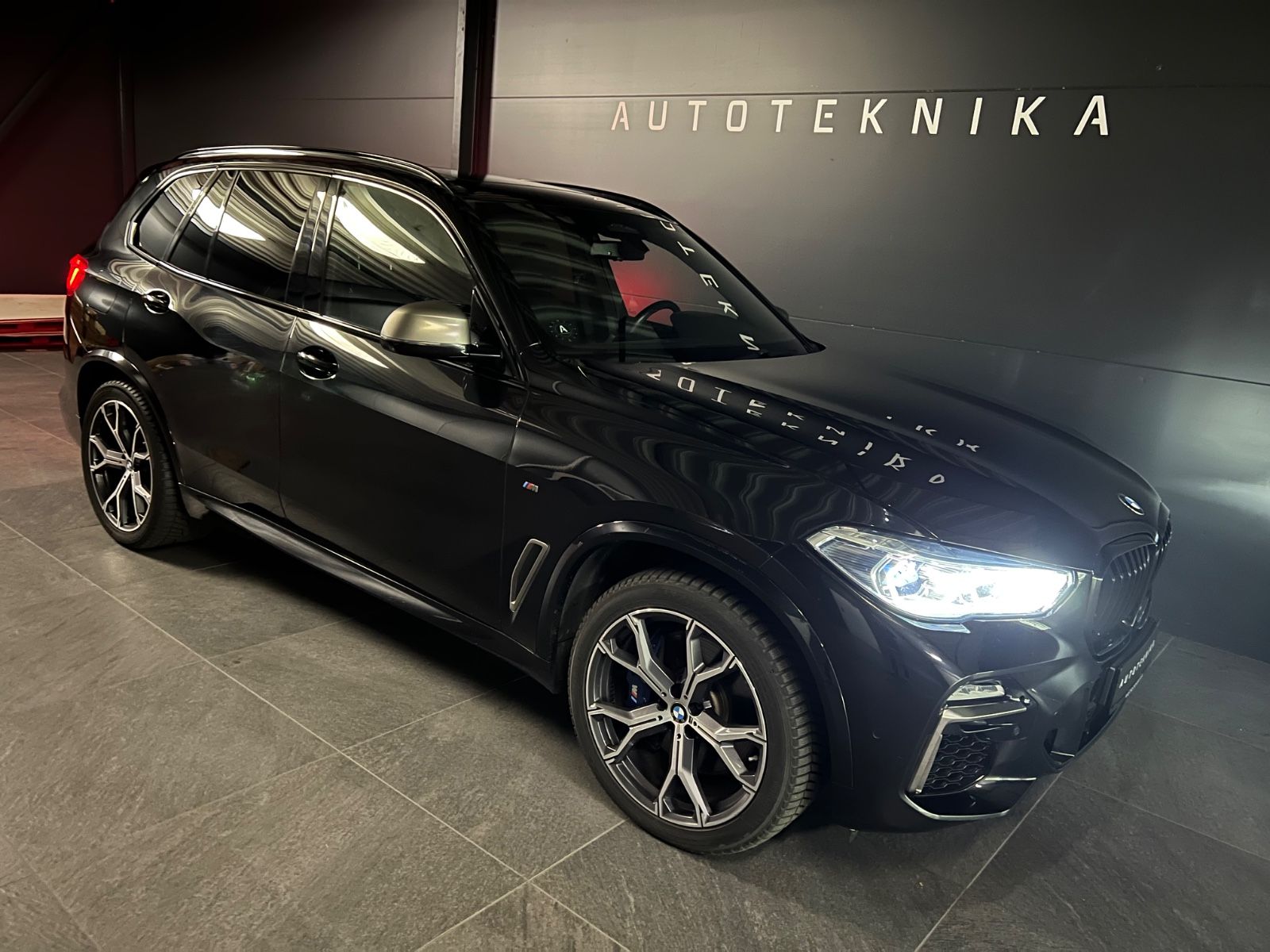 BMW X5 Baureihe X5 M50 d