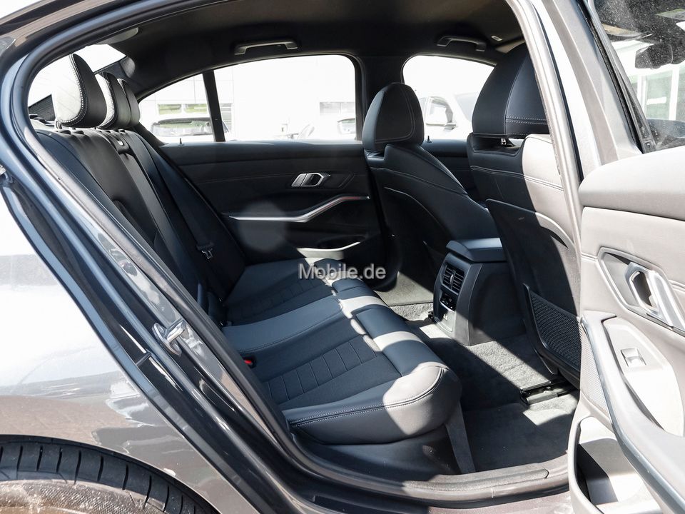 BMW 320e Sport Line Automatik - Samsaru's Car Outlet