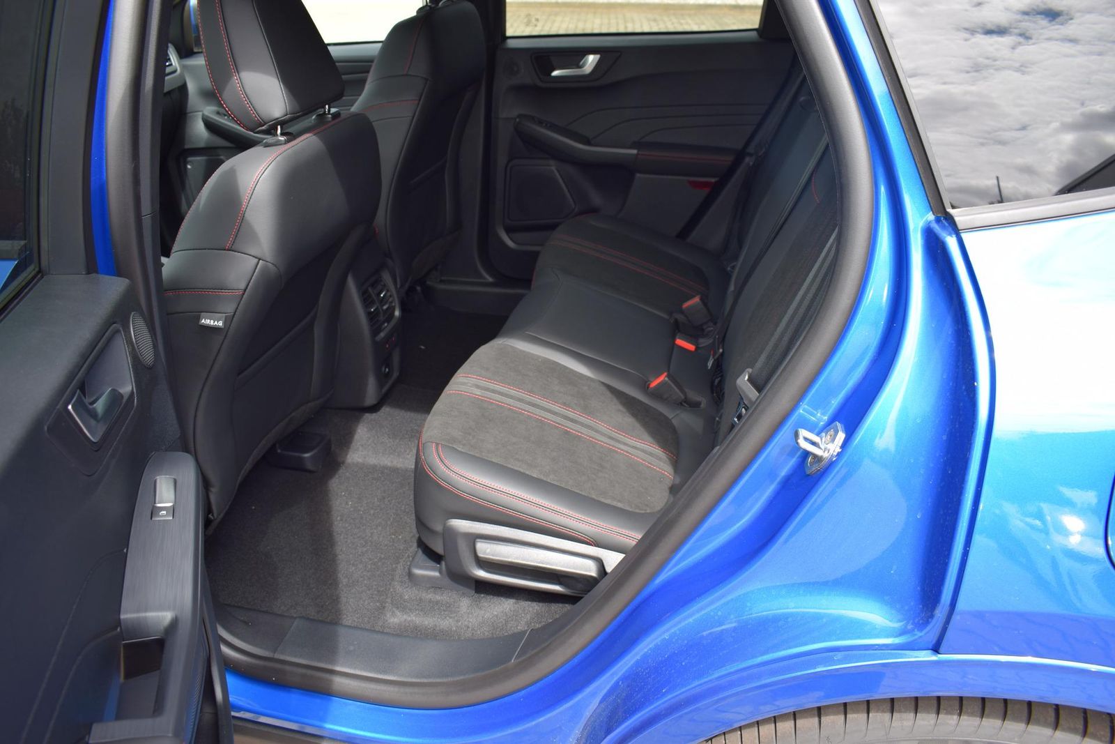 Ford Kuga PHEV Plug-In ST-Line X Vollausstattung