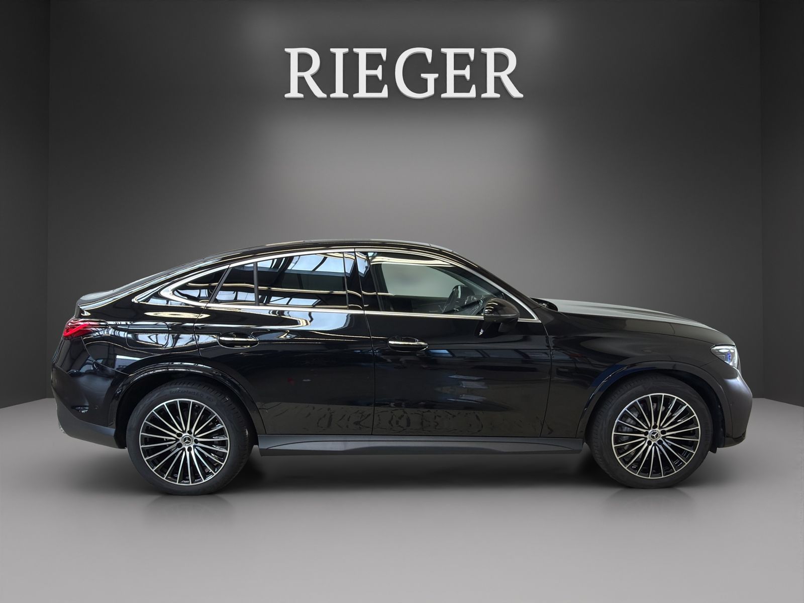 Mercedes-Benz GLC 300 d 4M AMG Premium Plus*AHK*Pano*HUD*20"*+