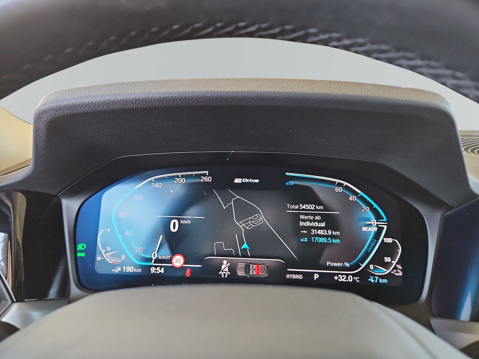 BMW 330e Touring Advantage - Samsaru's Car Outlet