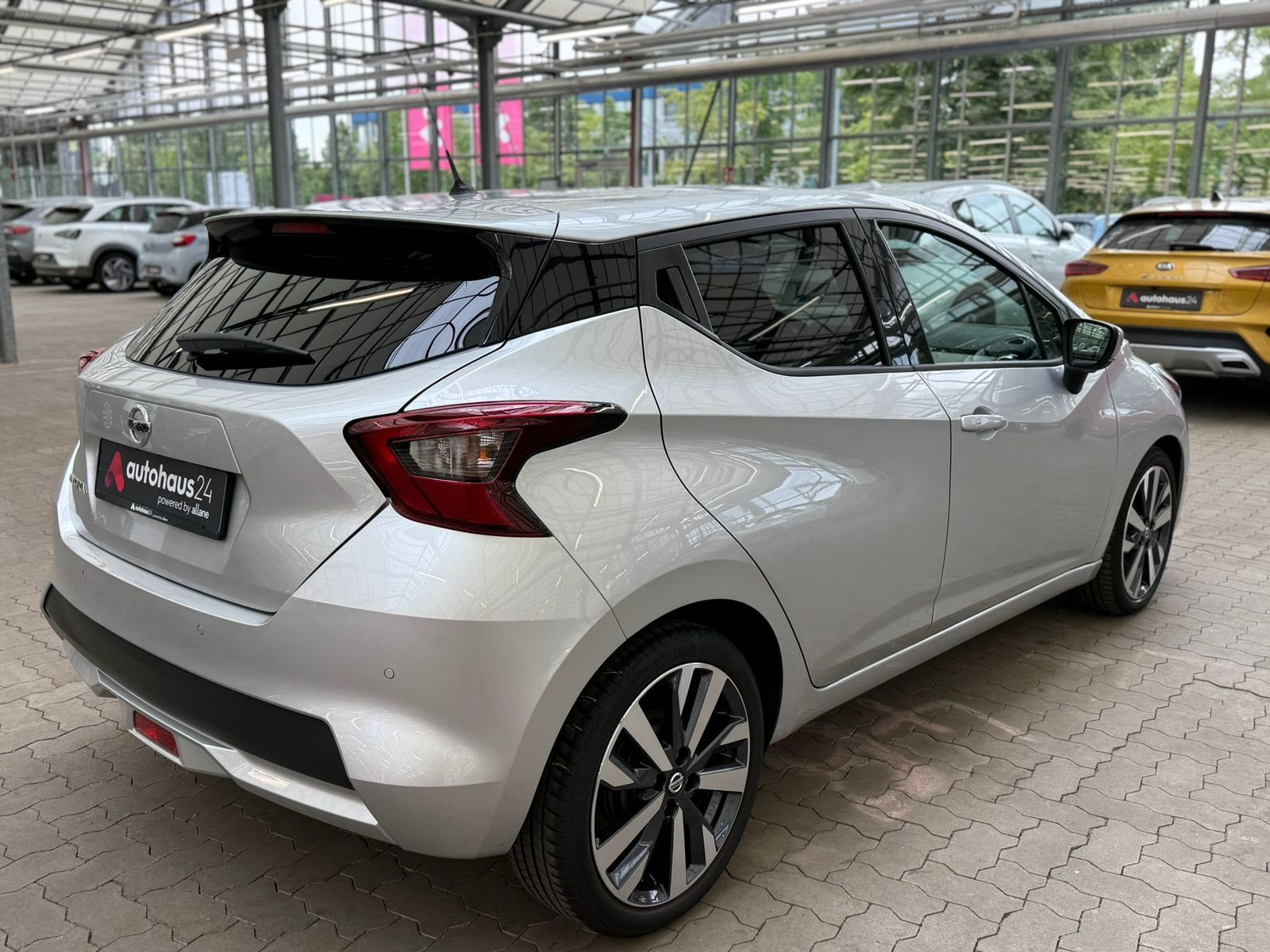 Nissan Micra 1.0 IG-T Tekna - Samsaru's Car Outlet