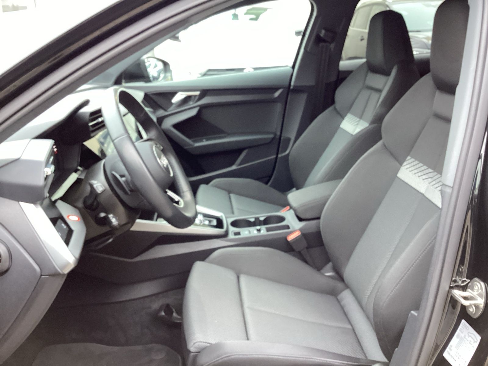 Audi A3 advanced 30 TFSI S tronic - Samsaru's Car Outlet