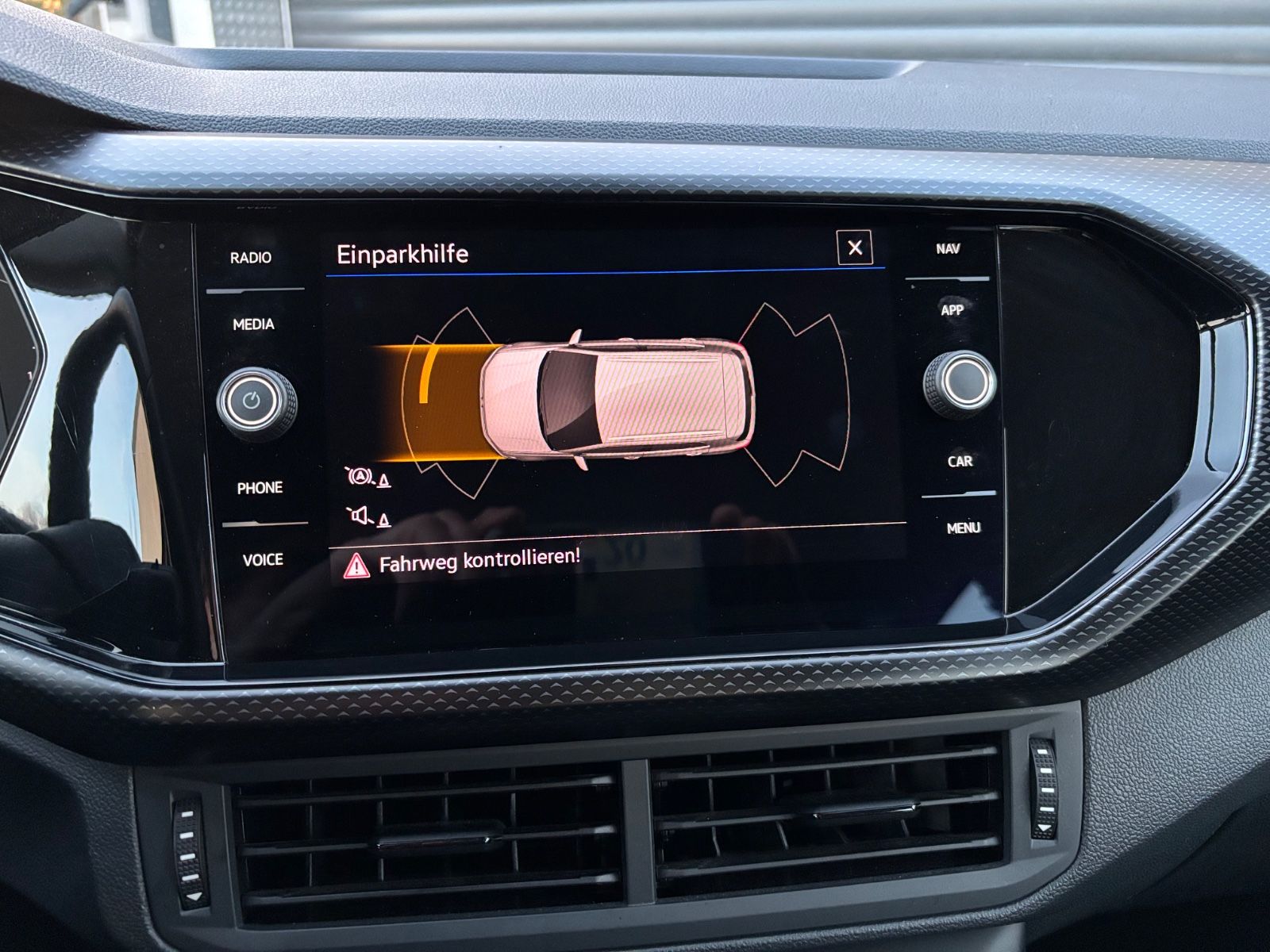 Volkswagen T-Cross Life - Samsaru's Car Outlet