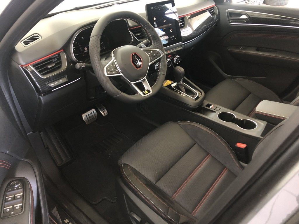 Renault Arkana TCe 160 EDC R.S. LINE - Samsaru's Car Outlet