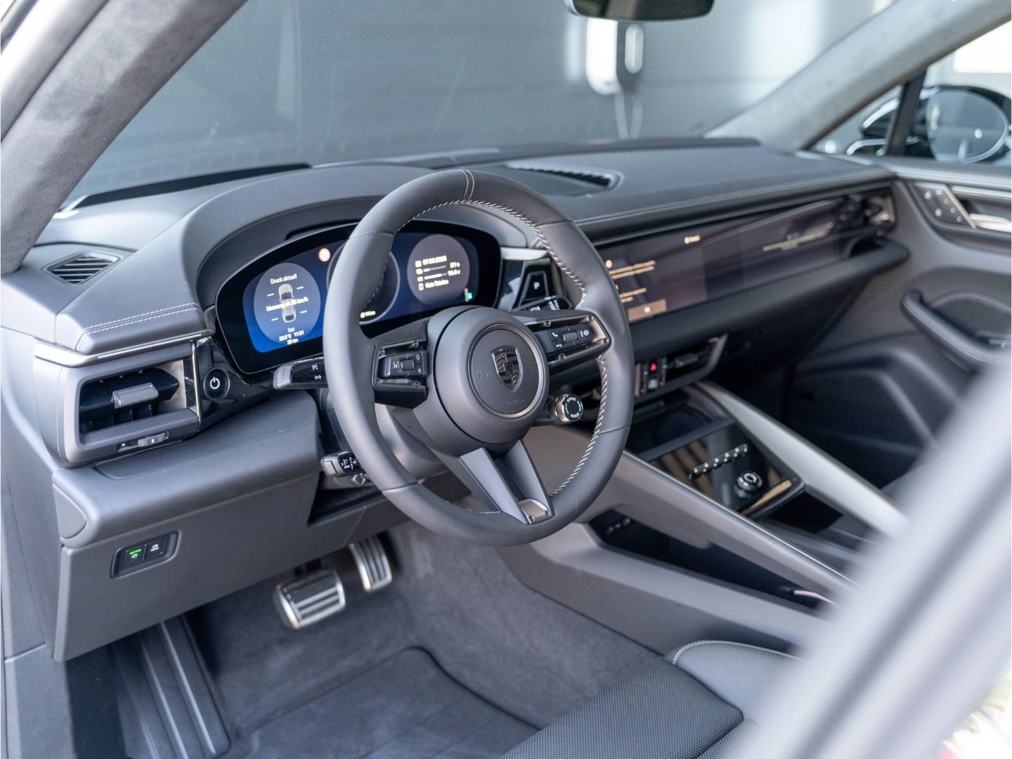 Porsche Macan Turbo Hinterachsl. Head-Up Matrix InnoDriv