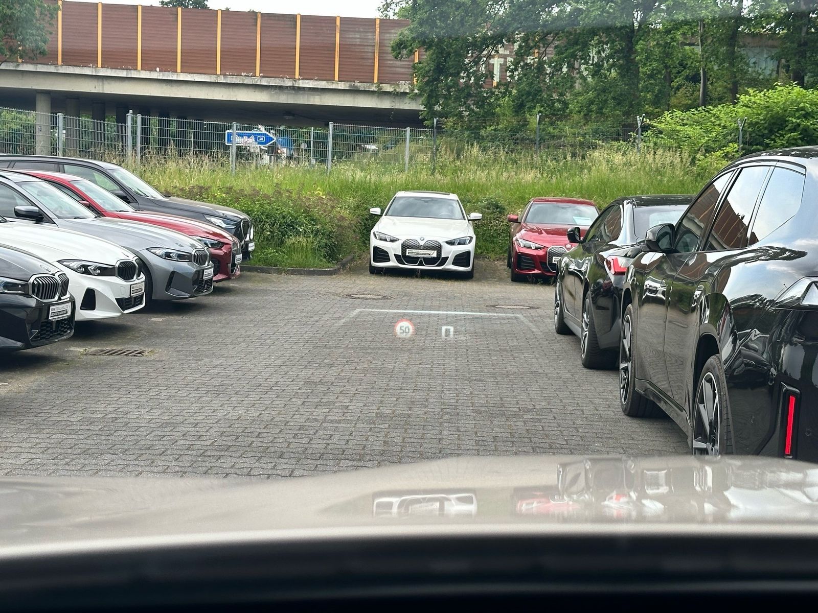 BMW iX M70 //Pano Stop&Go Leas.ab EUR 999,-inkl.