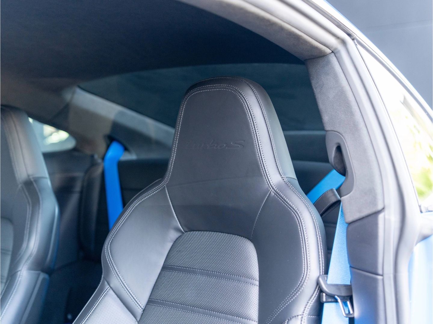 Porsche 911 Turbo S Lift PCCB Burmester InnoDrive