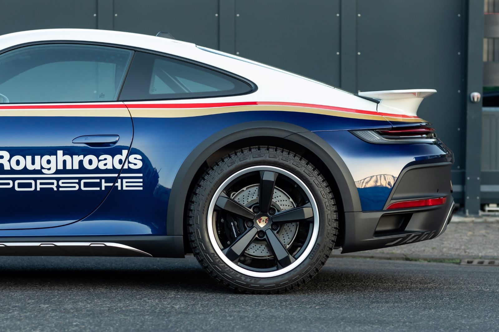 Porsche 992 DAKAR ROUGHROADS RALLY DESIGN & SPORT 2024 - Samsaru's Car Outlet