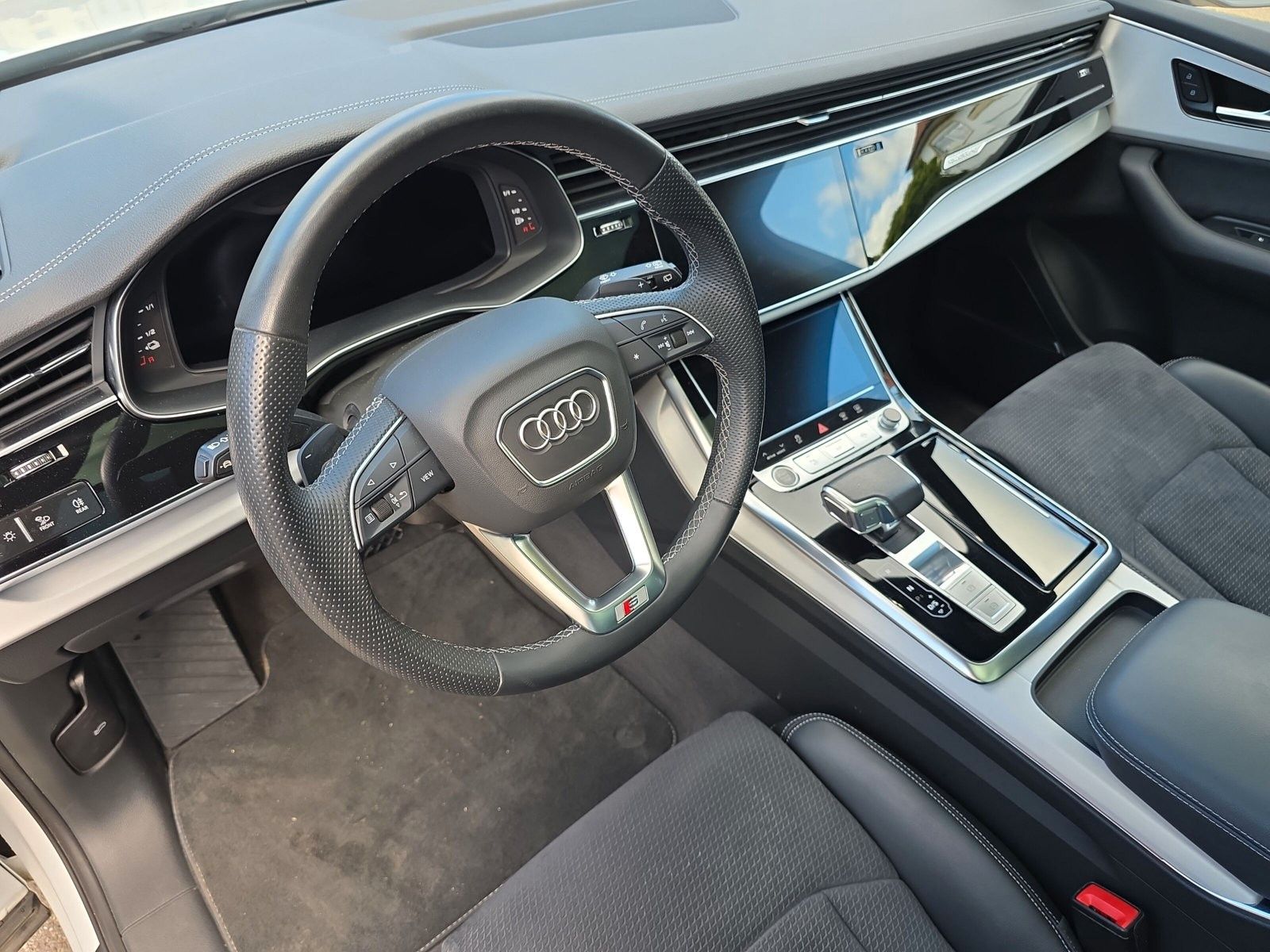 Audi Q7 55 TFSI e quattro S line Panorama Bang & Oluf