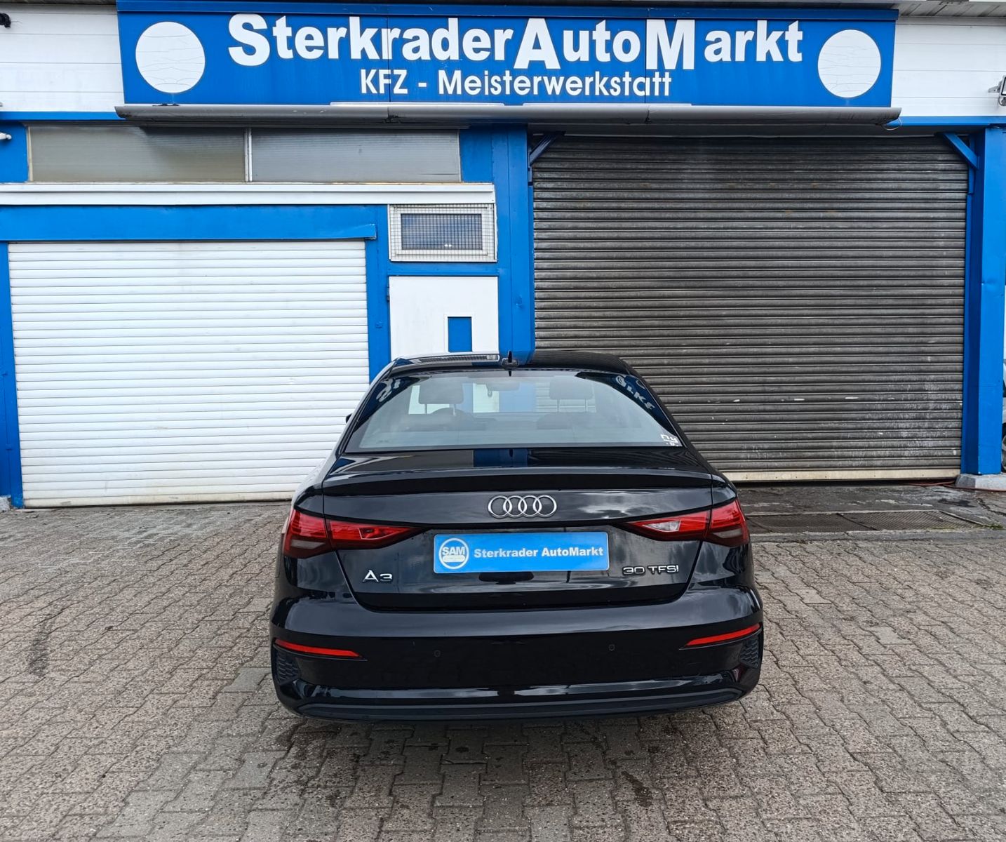 Audi A3 Limousine 30 TFSI basis