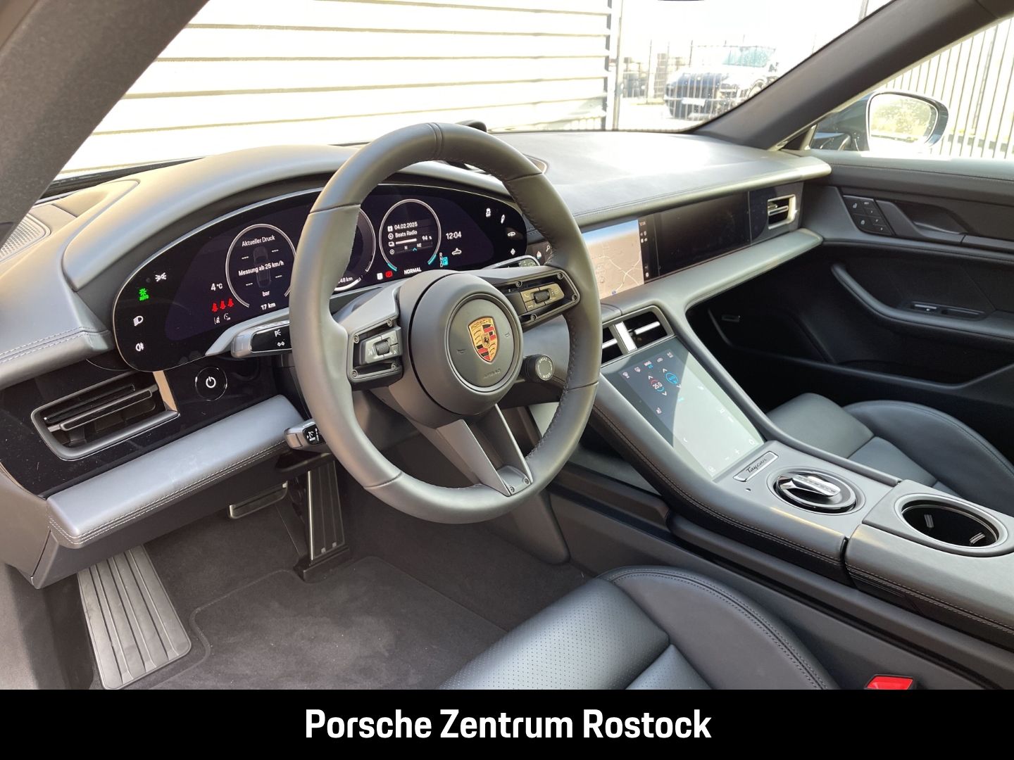 Porsche Taycan 4 Cross Turismo InnoDrive LED-Matrix