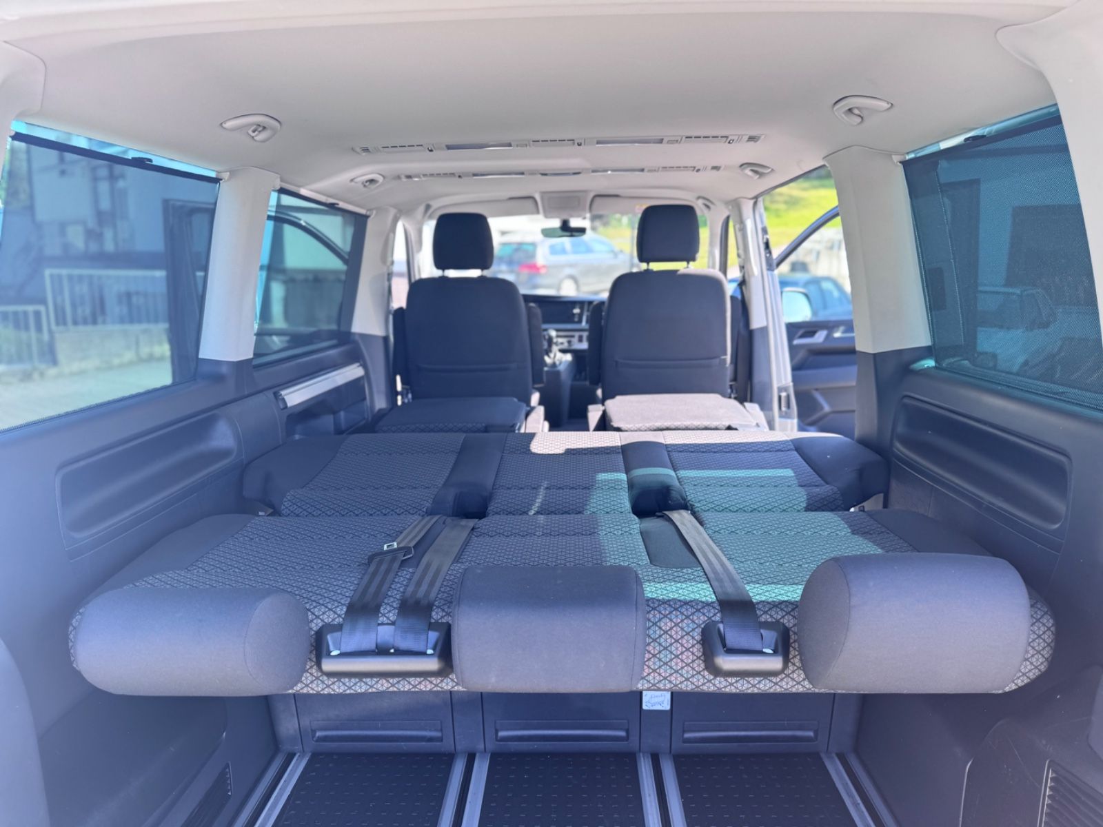 Volkswagen T6 Multivan DSG - Samsaru's Car Outlet