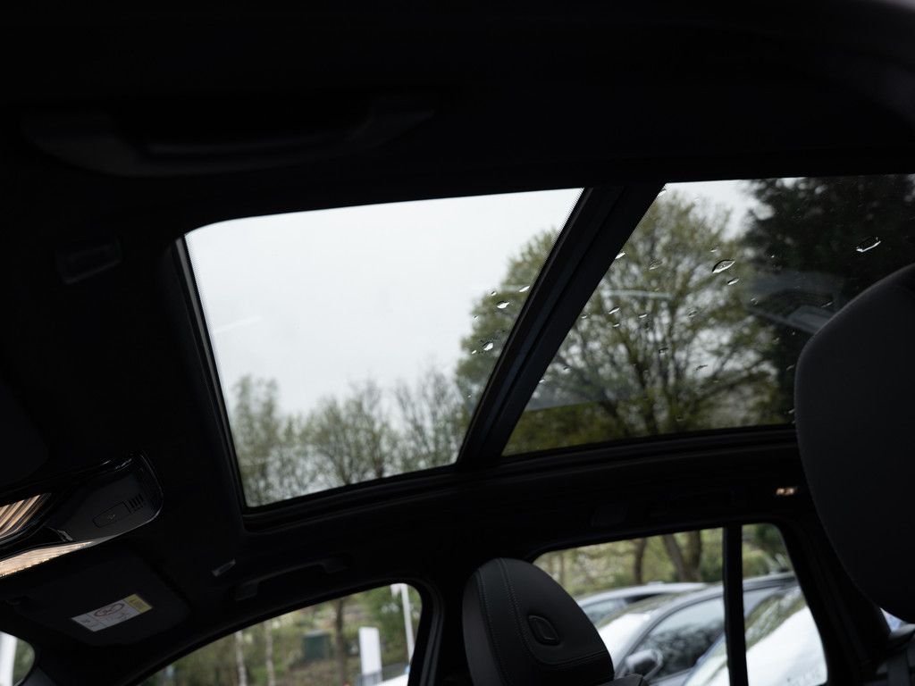 BMW X3 xDrive 30e M-Sportpaket - Samsaru's Car Outlet