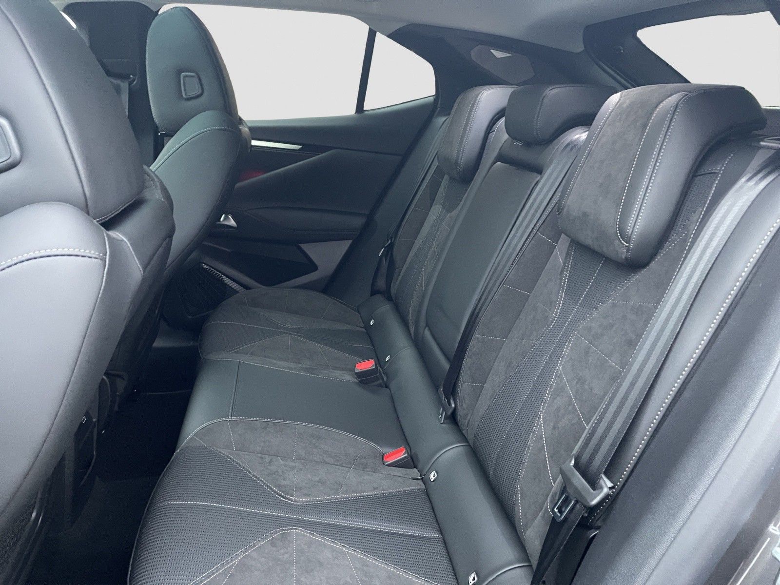 DS Automobiles DS4 Etoile + Alcantara 145 Hybrid  136 AHK/Komfo