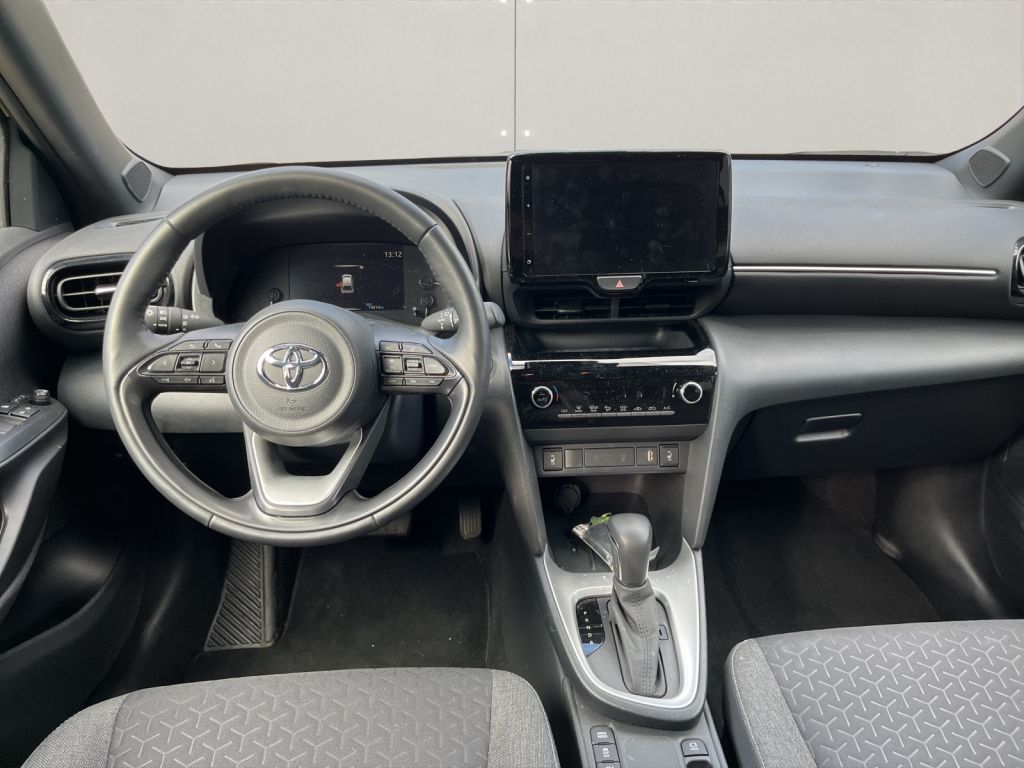 Toyota Yaris Cross Hybrid 1.5 VVT-i Team D 15 Jahre Gar