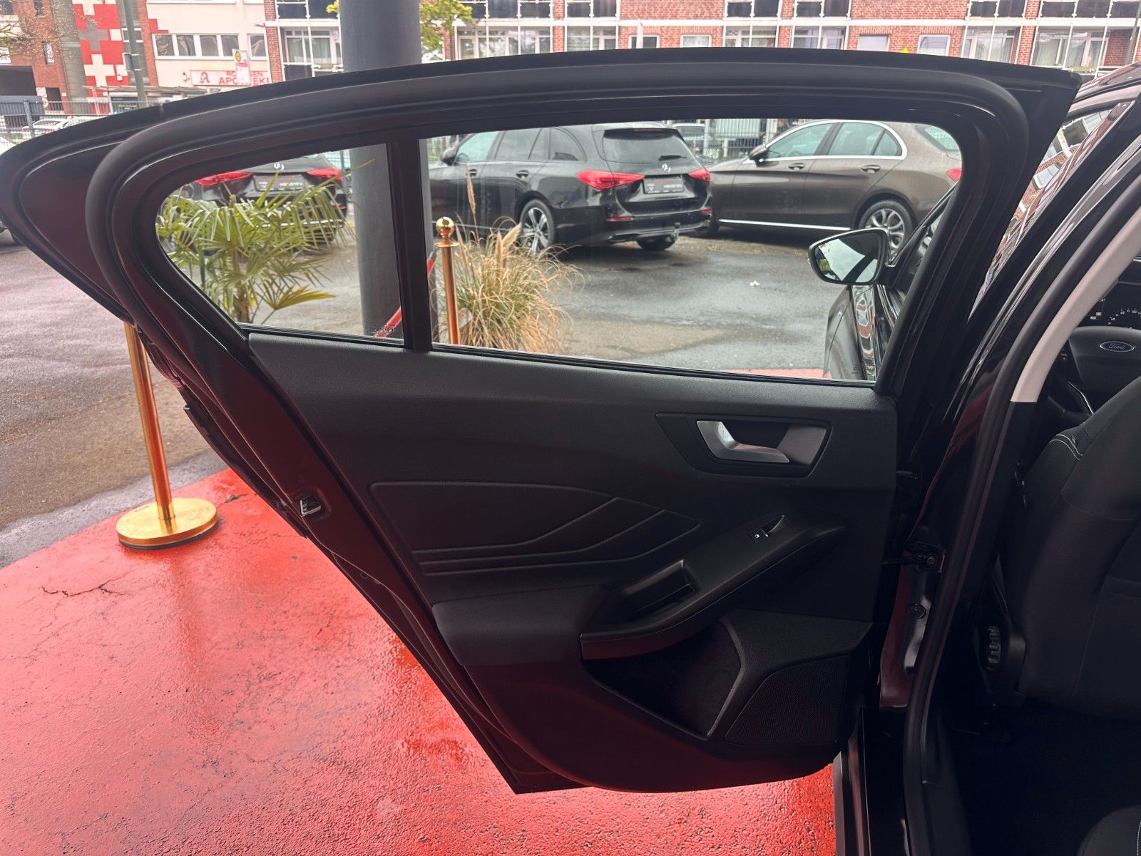 Ford Focus Lim. Titanium| Navi | LED | Assistenzpaket