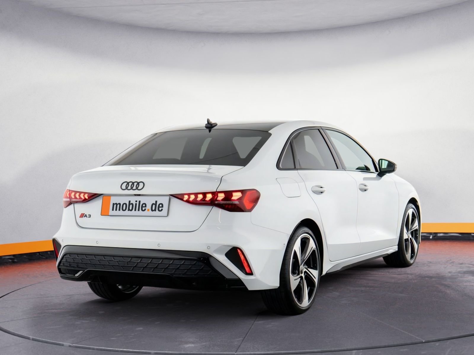 Audi A3 Limousine S line 35 TFSI S tronic - Samsaru's Car Outlet