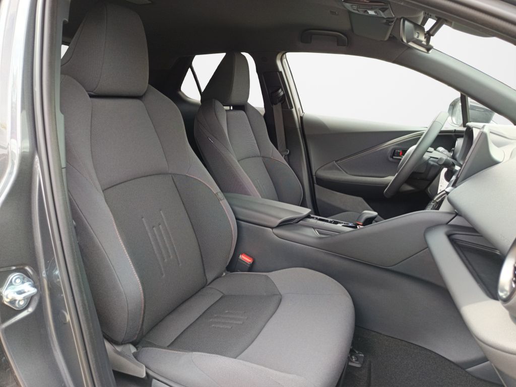 Toyota C-HR 2.0 Hybrid Teamplayer + Technik-Paket