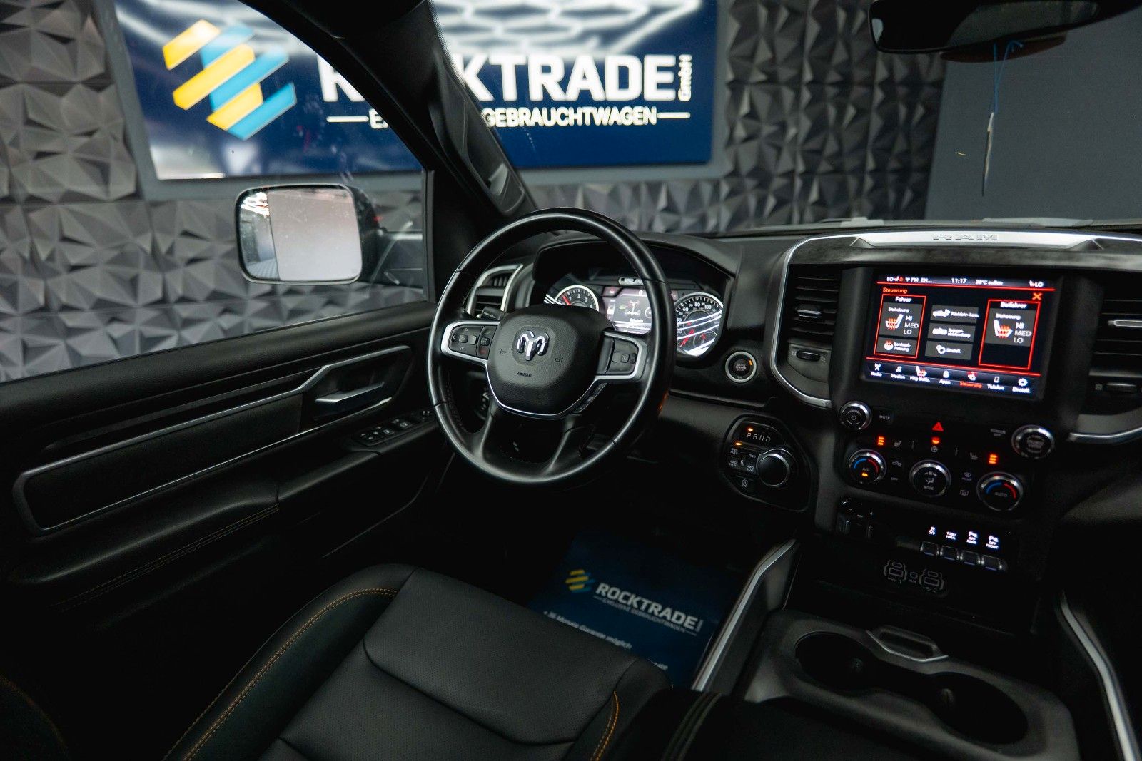 Dodge RAM 5.7 V8 HEMI 4x4 OFFROAD Night-Paket *LED*19%