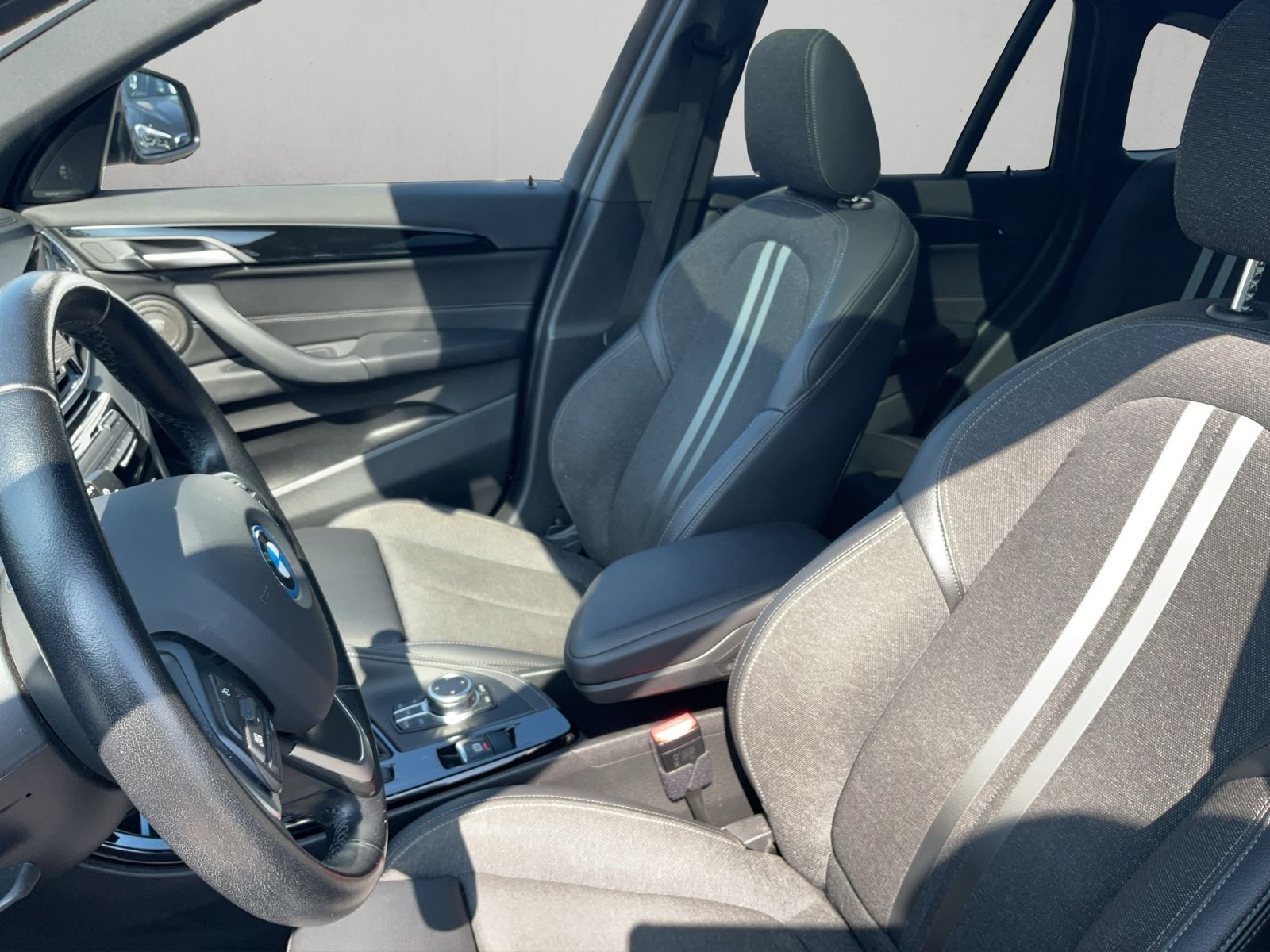 BMW X1 xDrive25e SPORT LINE - Samsaru's Car Outlet
