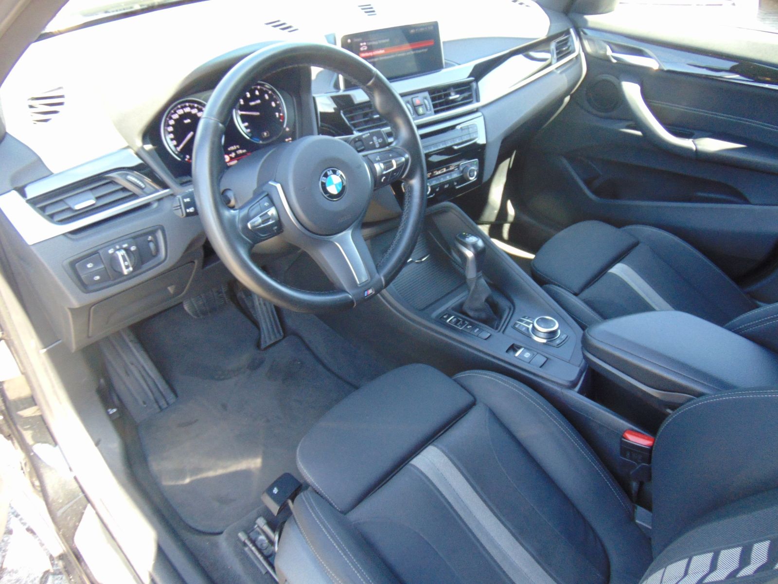 BMW X1 xDrive25e ADVANTAGE - Samsaru's Car Outlet
