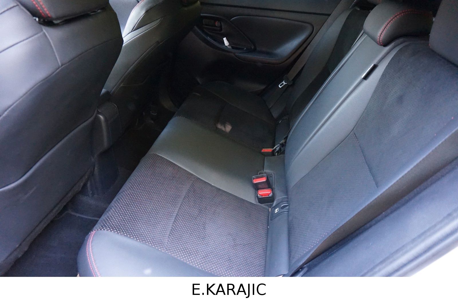 Toyota Yaris Cross Hybrid FWD GR Sport-GARANTIE-SCHECKH