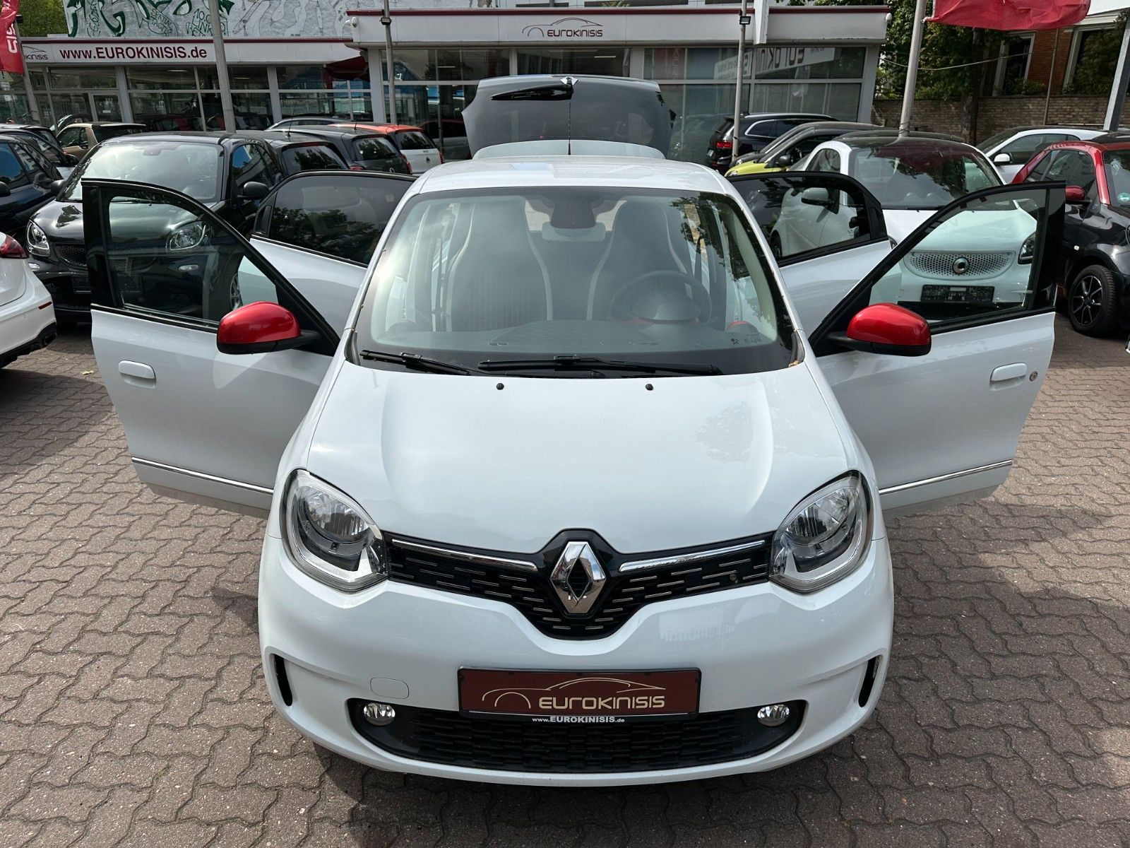 Renault Twingo TCe90 - Samsaru's Car Outlet